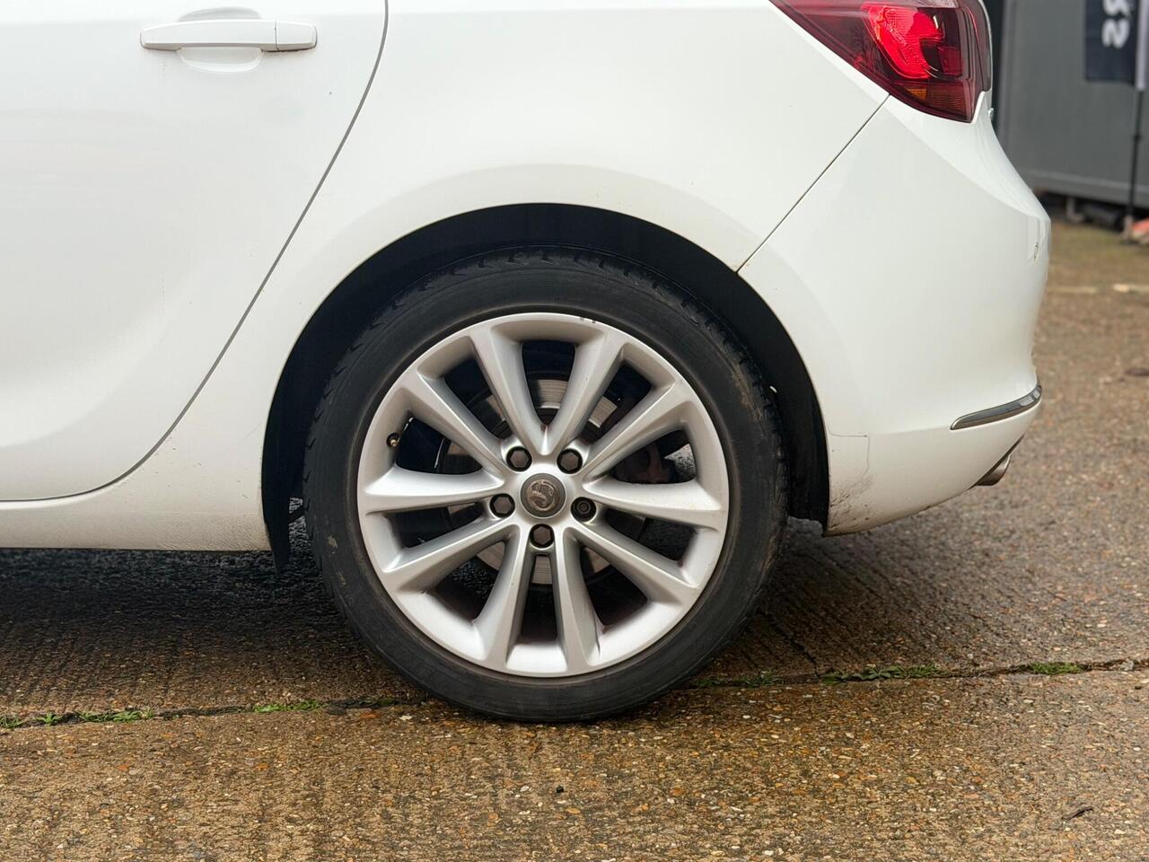 Used Vauxhall Astra 2013 for sale - 77060600: Photo 32