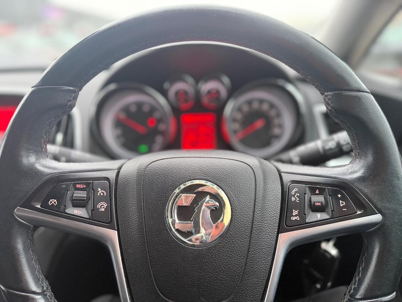 Used Vauxhall Astra 2013 for sale - 77060600: Photo 37