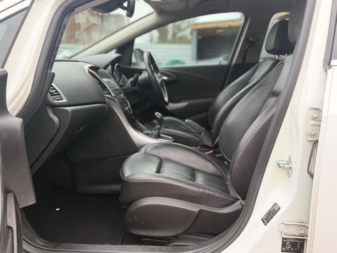 Used Vauxhall Astra 2013 for sale - 77060600: Photo 38