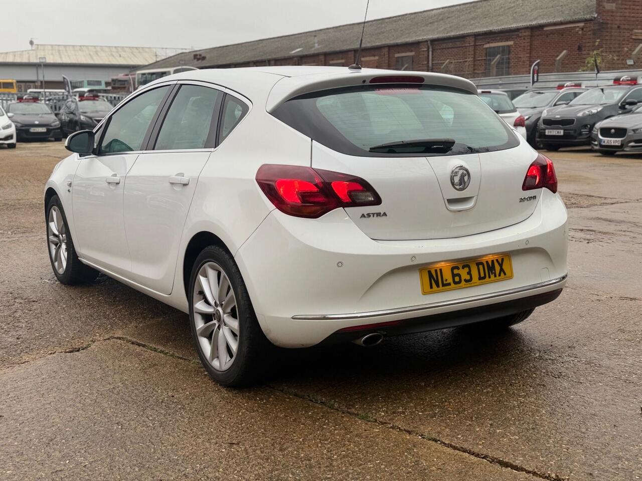 Used Vauxhall Astra 2013 for sale - 77060600: Photo 5