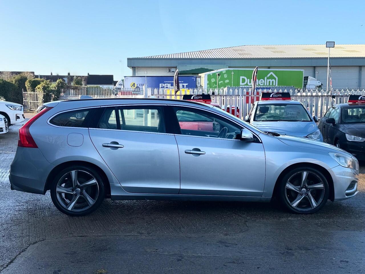 Used Volvo V60 2011 for sale - 76803572: Photo 11