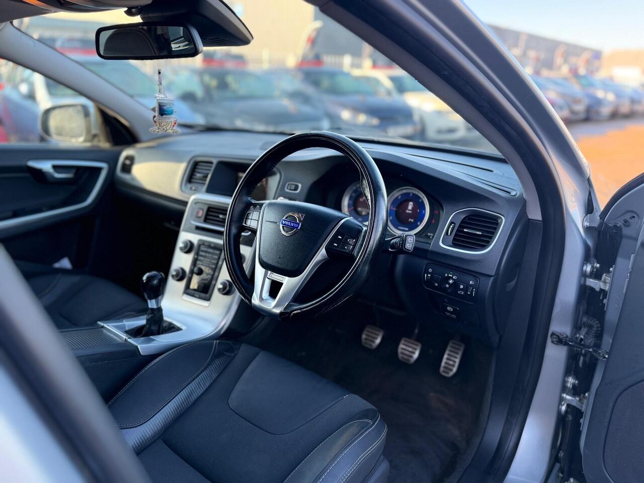 Used Volvo V60 2011 for sale - 76803572: Photo 13