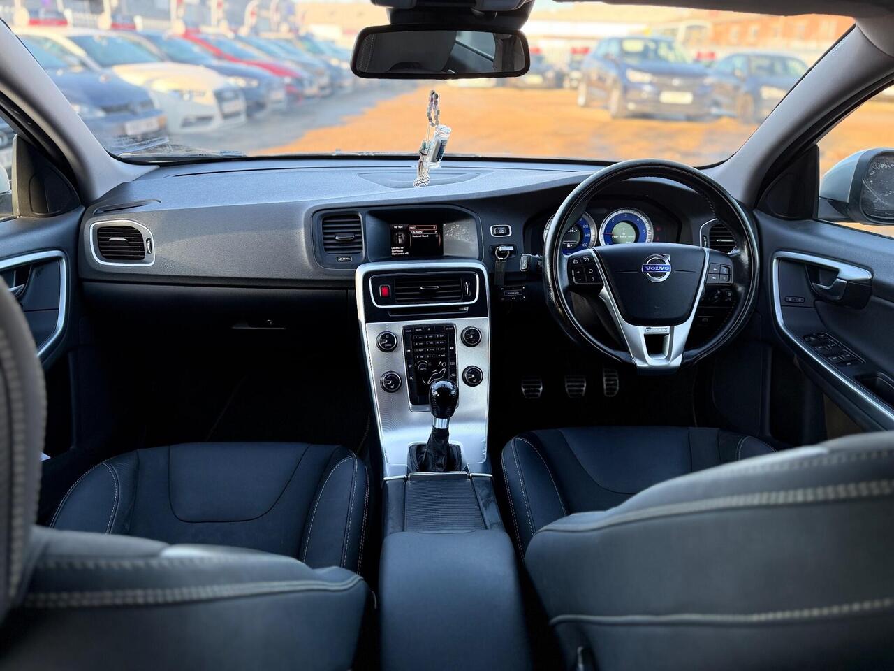 Used Volvo V60 2011 for sale - 76803572: Photo 19