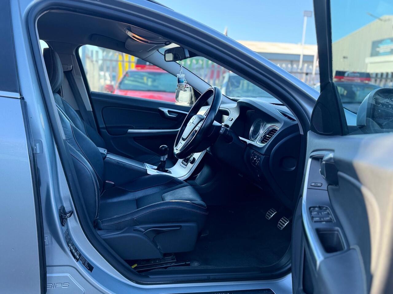 Used Volvo V60 2011 for sale - 76803572: Photo 22