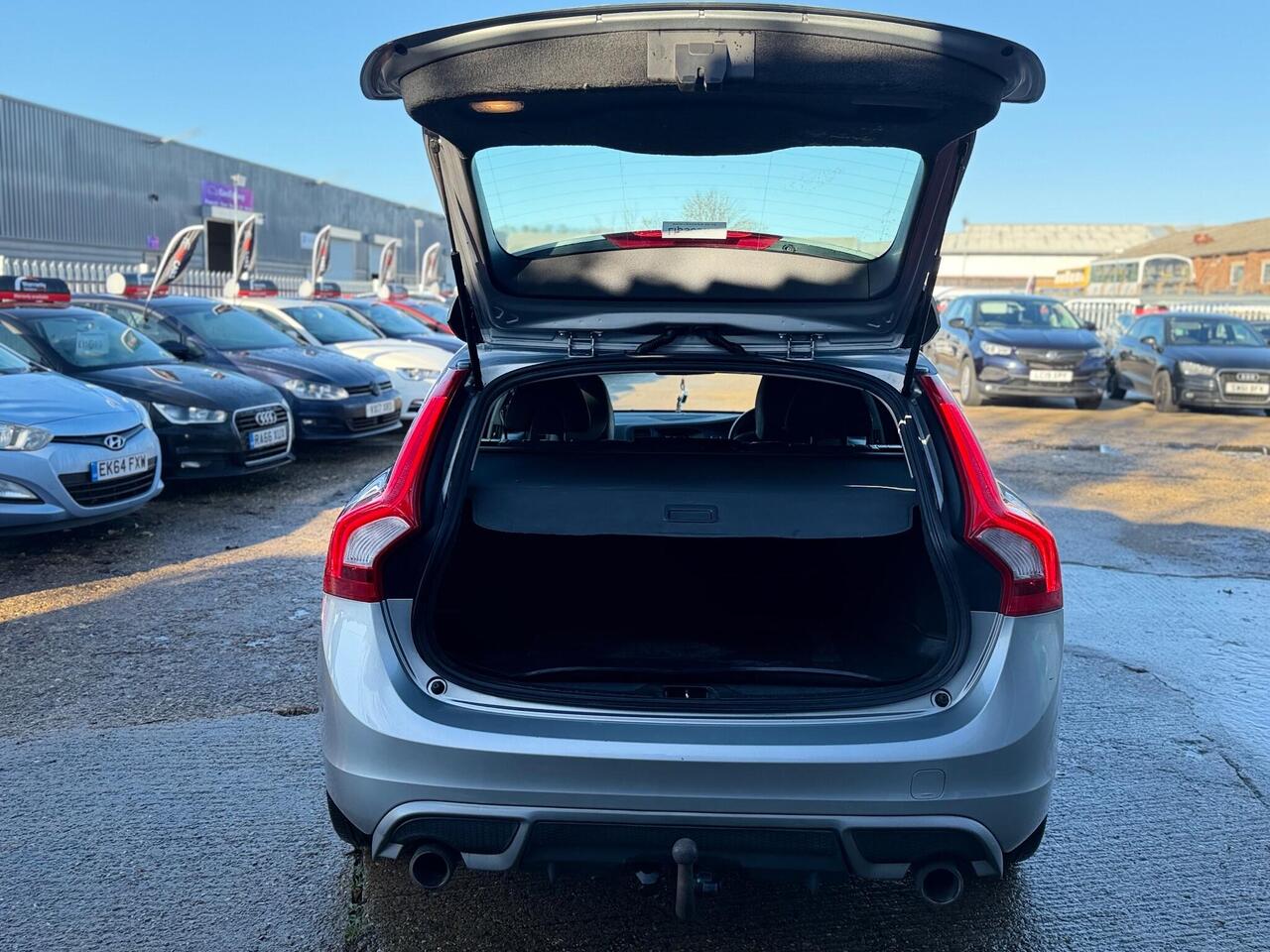 Used Volvo V60 2011 for sale - 76803572: Photo 45