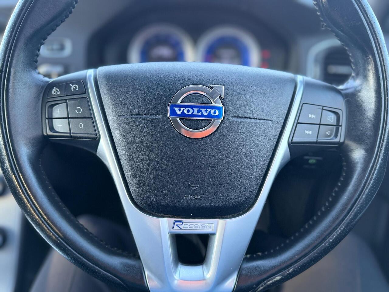 Used Volvo V60 2011 for sale - 76803572: Photo 46