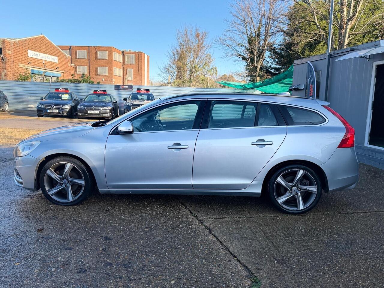 Used Volvo V60 2011 for sale - 76803572: Photo 9