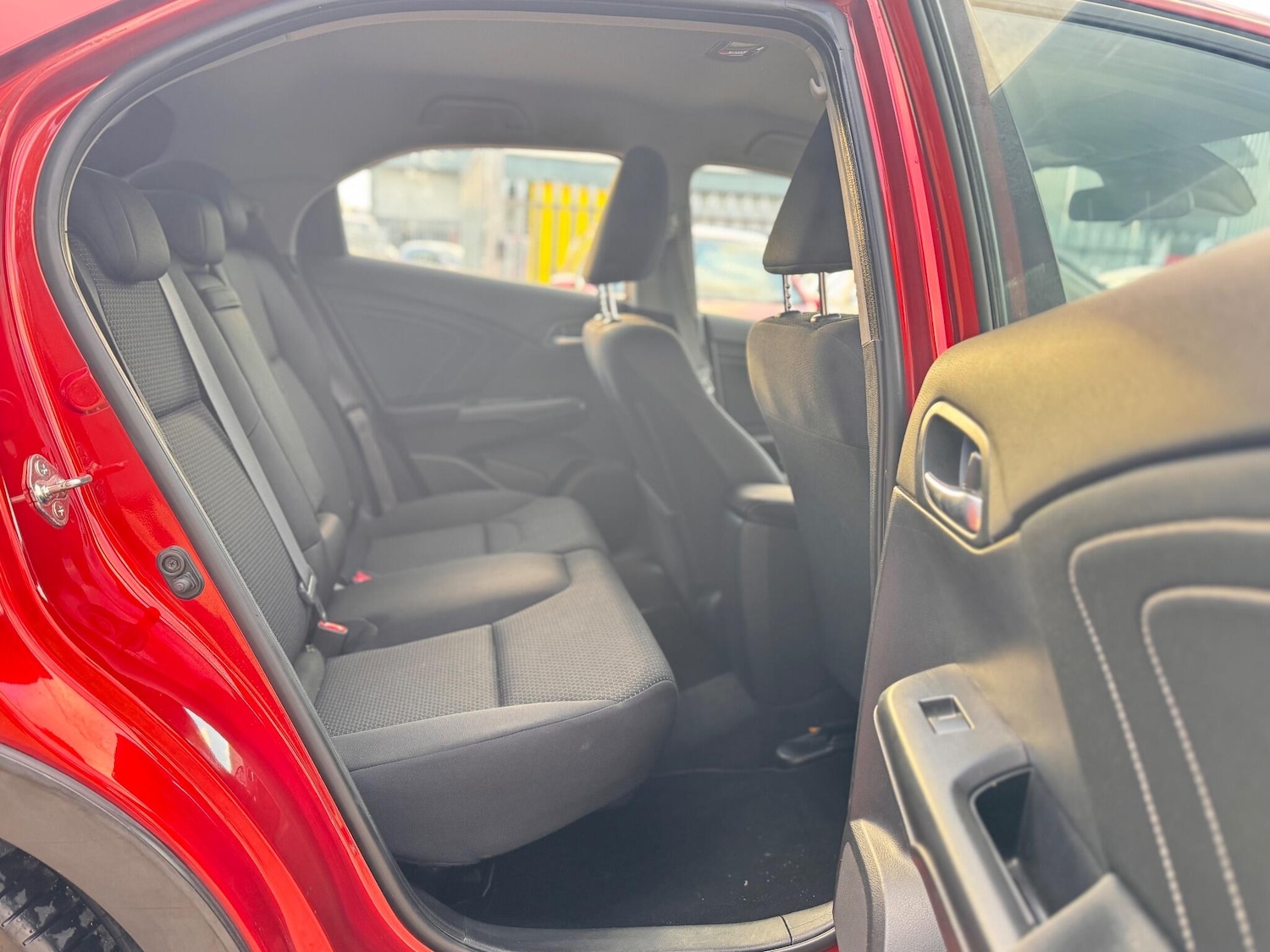 Used Honda Civic 2016 for sale - 76666525: Photo 30