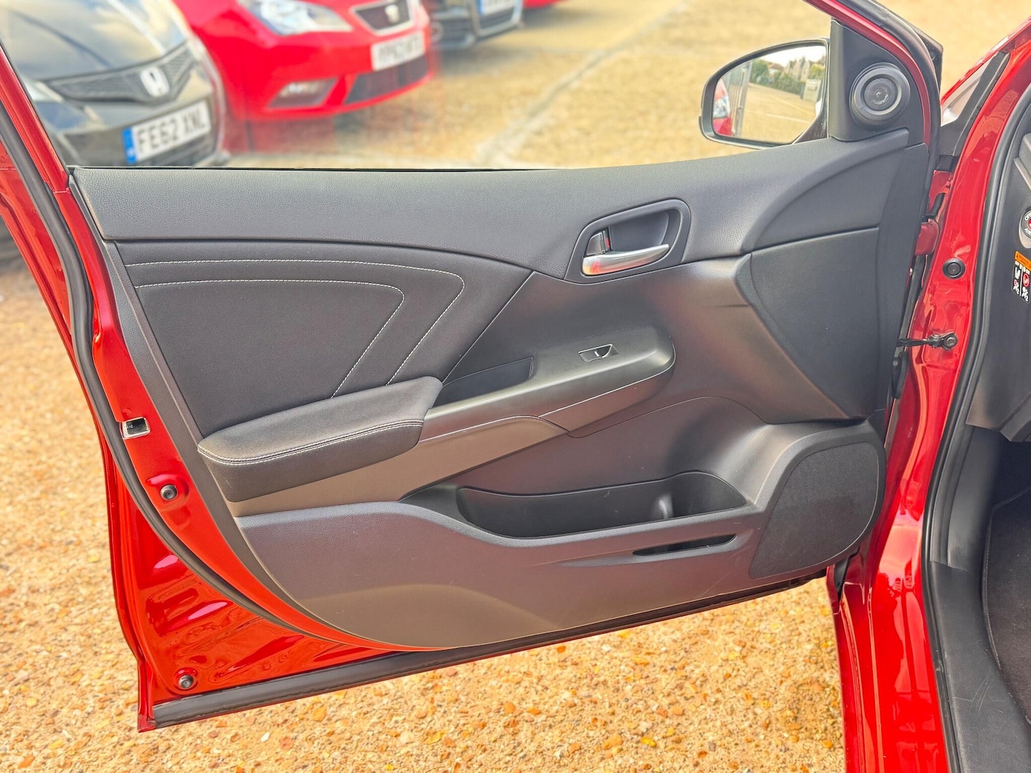 Used Honda Civic 2016 for sale - 76666525: Photo 44