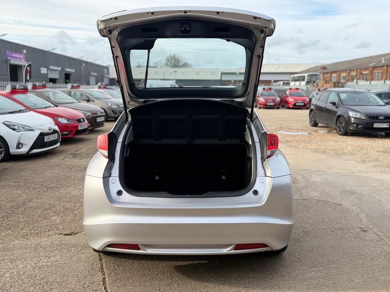 Used Honda Civic 2014 for sale - 78073733: Photo 31