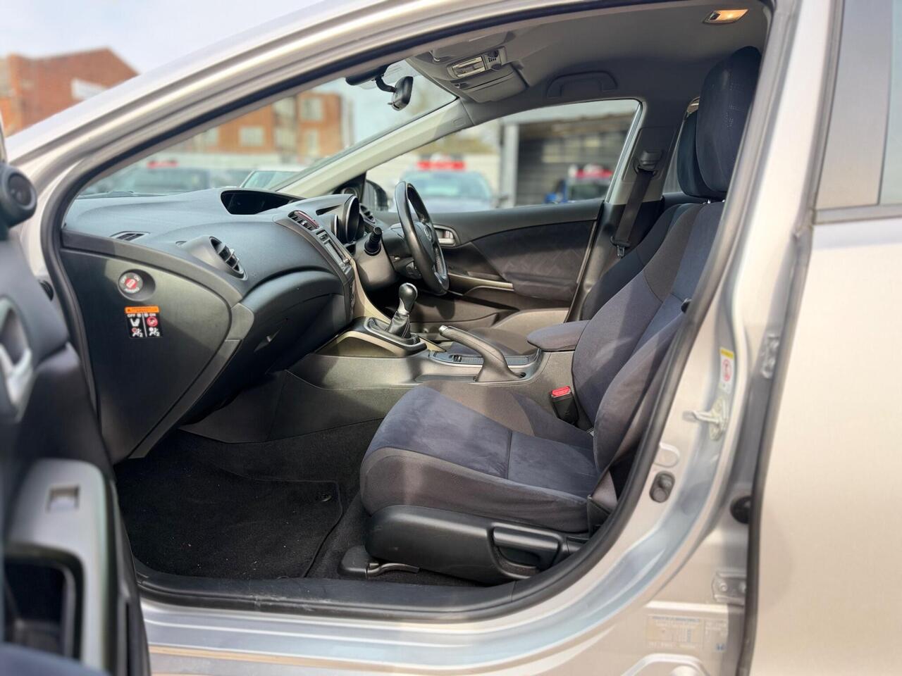 Used Honda Civic 2014 for sale - 78073733: Photo 40