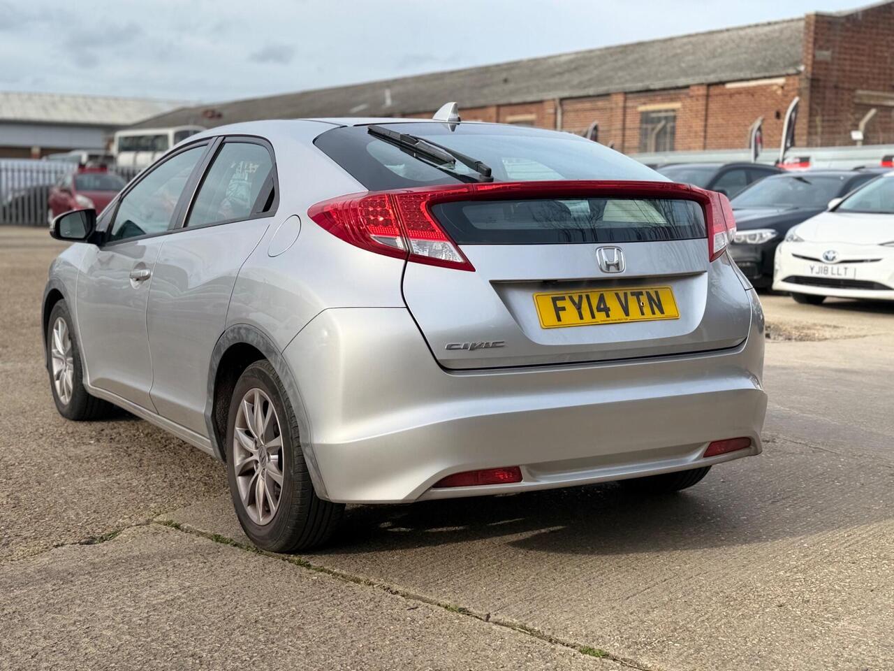 Used Honda Civic 2014 for sale - 78073733: Photo 5