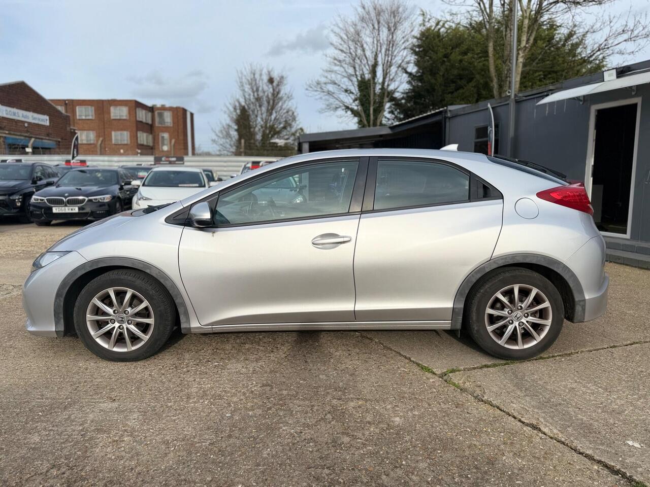 Used Honda Civic 2014 for sale - 78073733: Photo 6