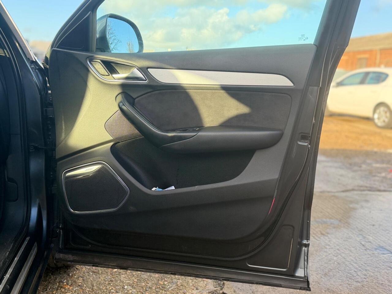 Used Audi Q3 2014 for sale - 77298417: Photo 38