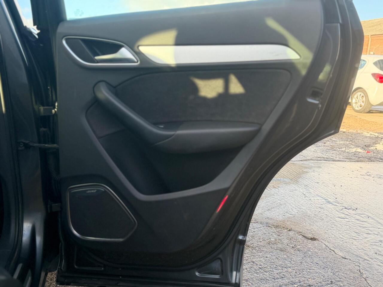 Used Audi Q3 2014 for sale - 77298417: Photo 40