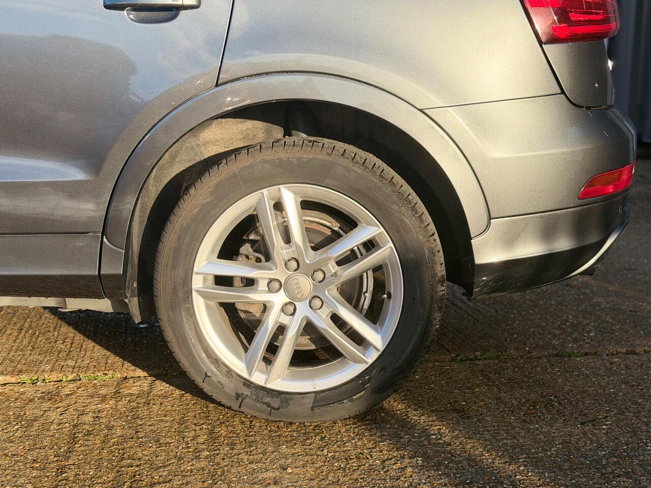 Used Audi Q3 2014 for sale - 77298417: Photo 46