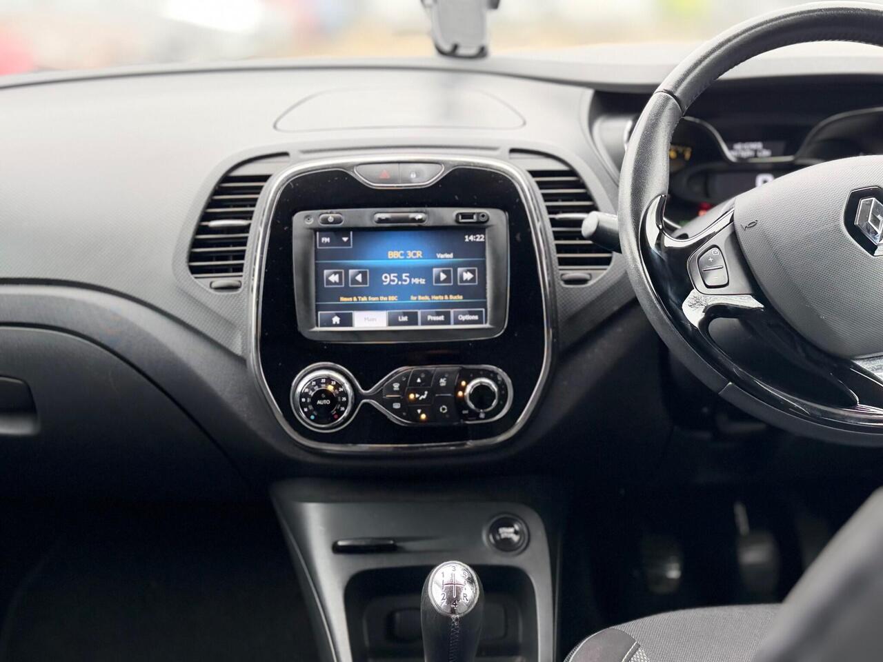 Used Renault Captur 2014 for sale - 77648011: Photo 38