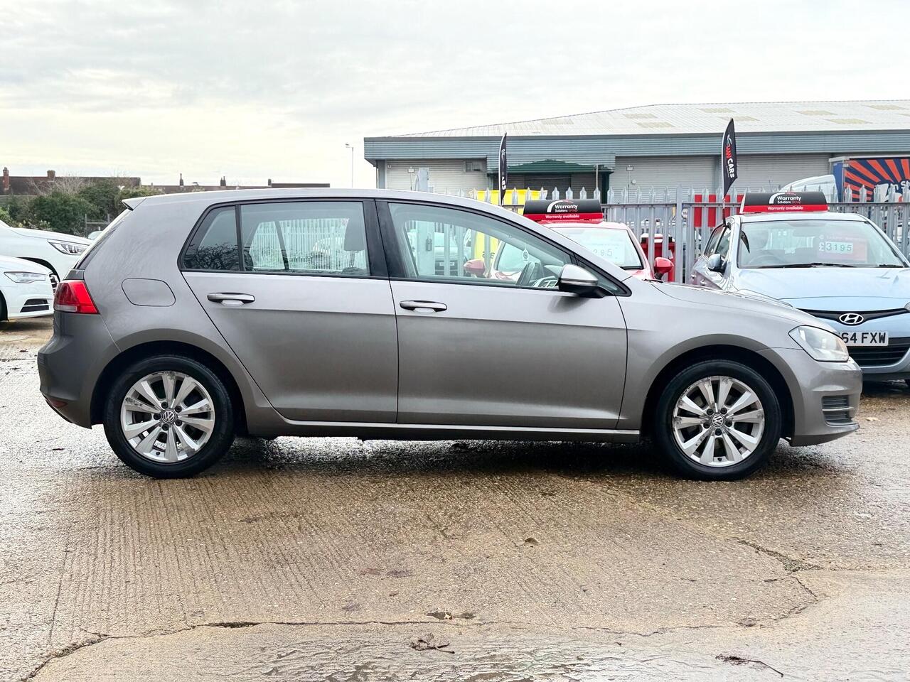 Used Volkswagen Golf 2013 for sale - 76868218: Photo 11