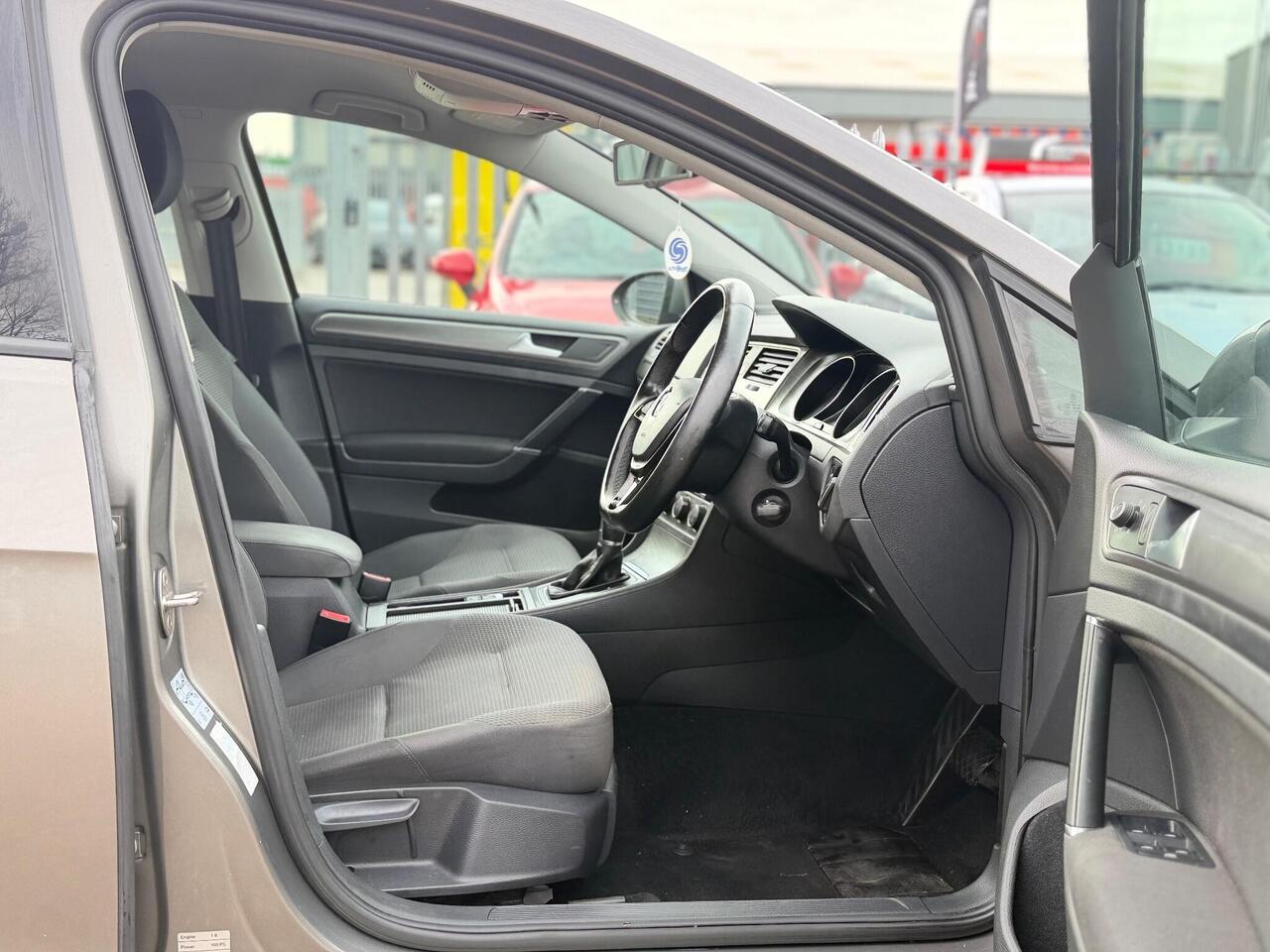 Used Volkswagen Golf 2013 for sale - 76868218: Photo 19