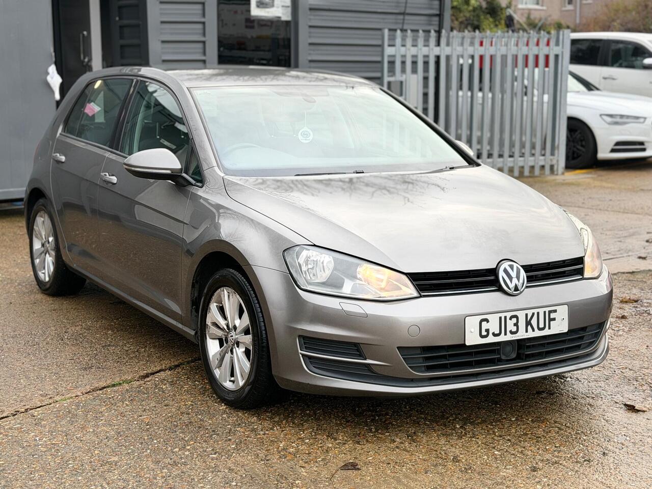 Used Volkswagen Golf 2013 for sale - 76868218: Photo 2
