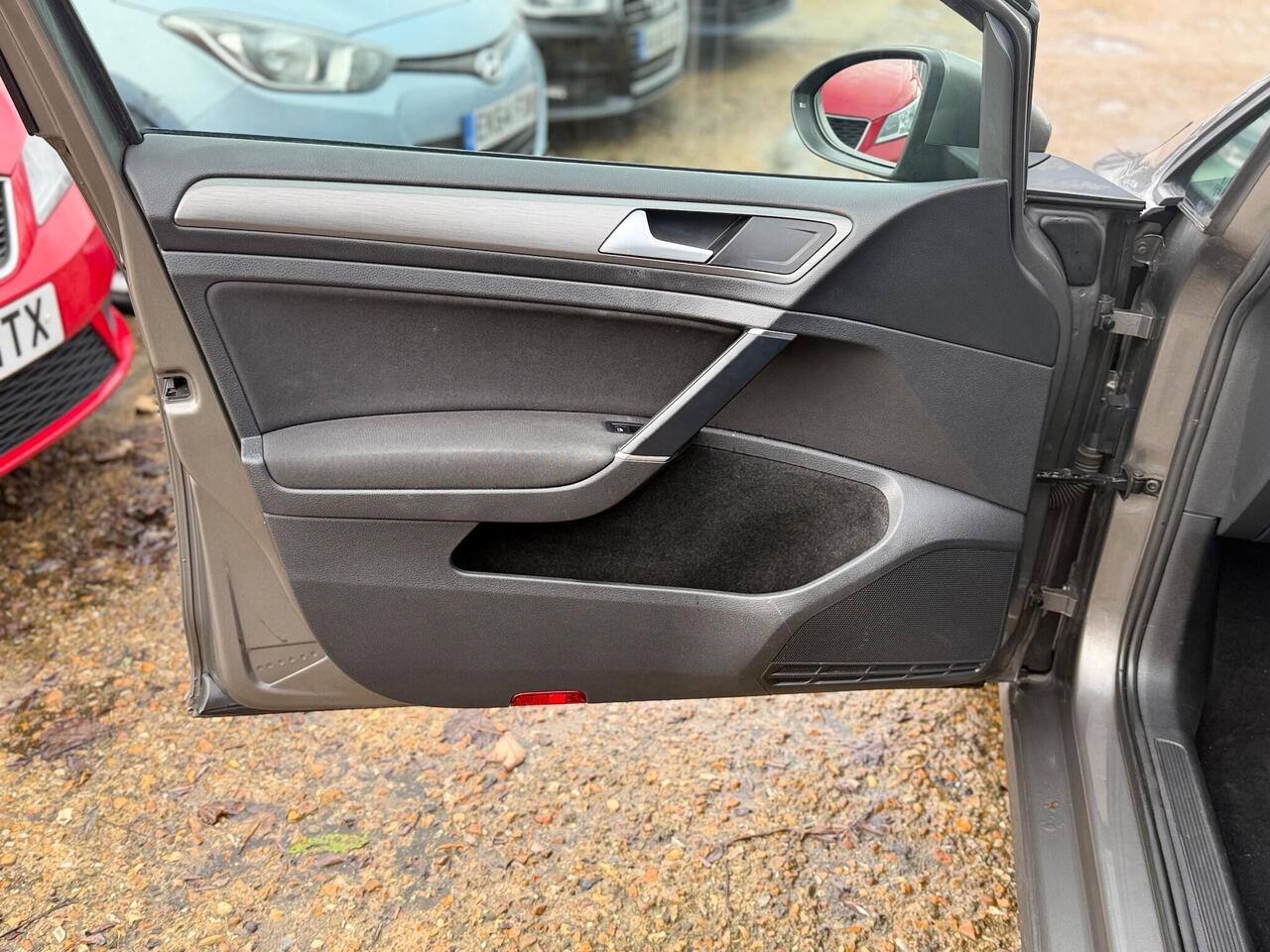 Used Volkswagen Golf 2013 for sale - 76868218: Photo 36