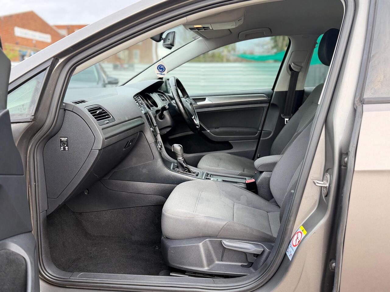 Used Volkswagen Golf 2013 for sale - 76868218: Photo 54