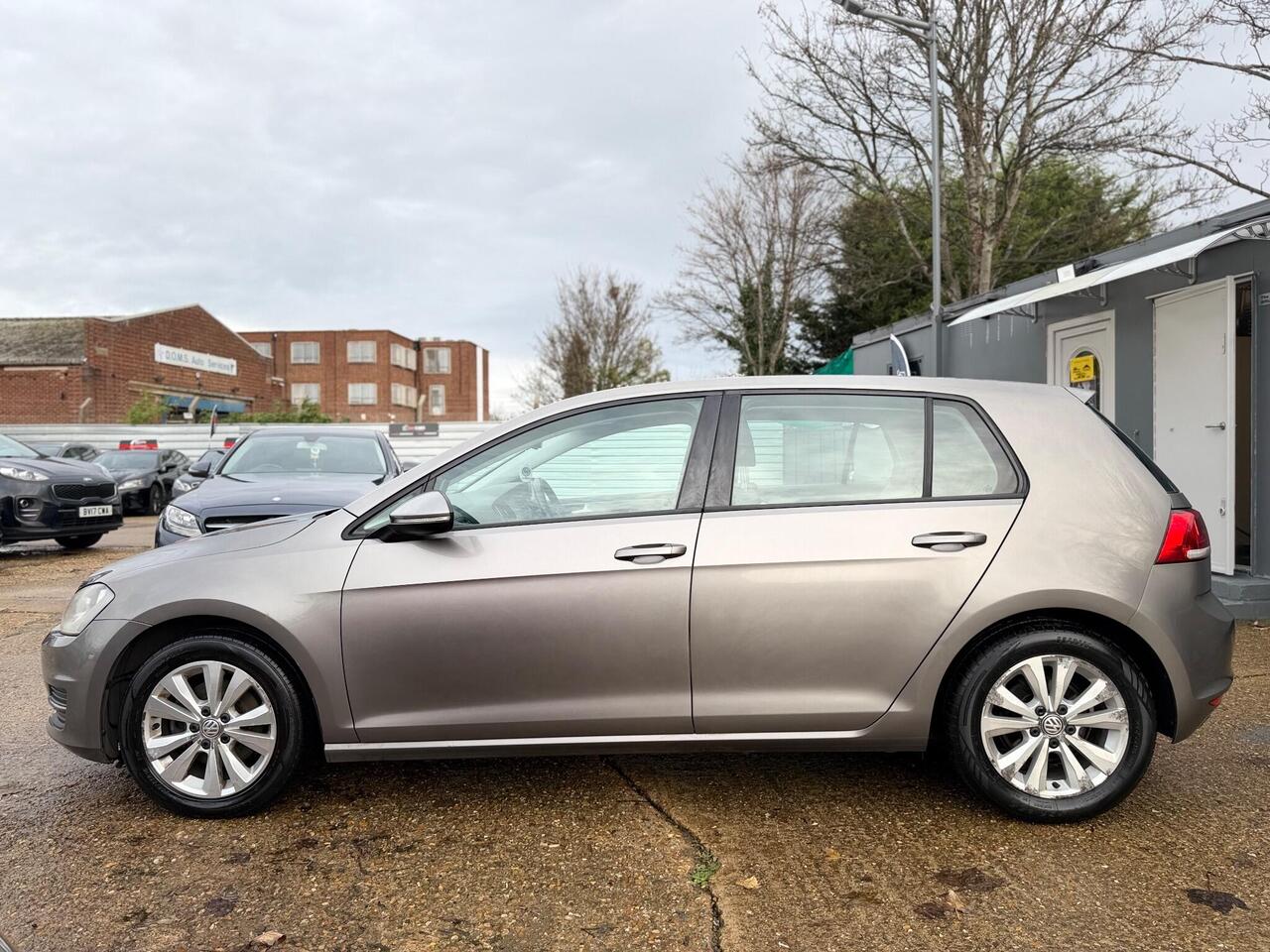 Used Volkswagen Golf 2013 for sale - 76868218: Photo 9