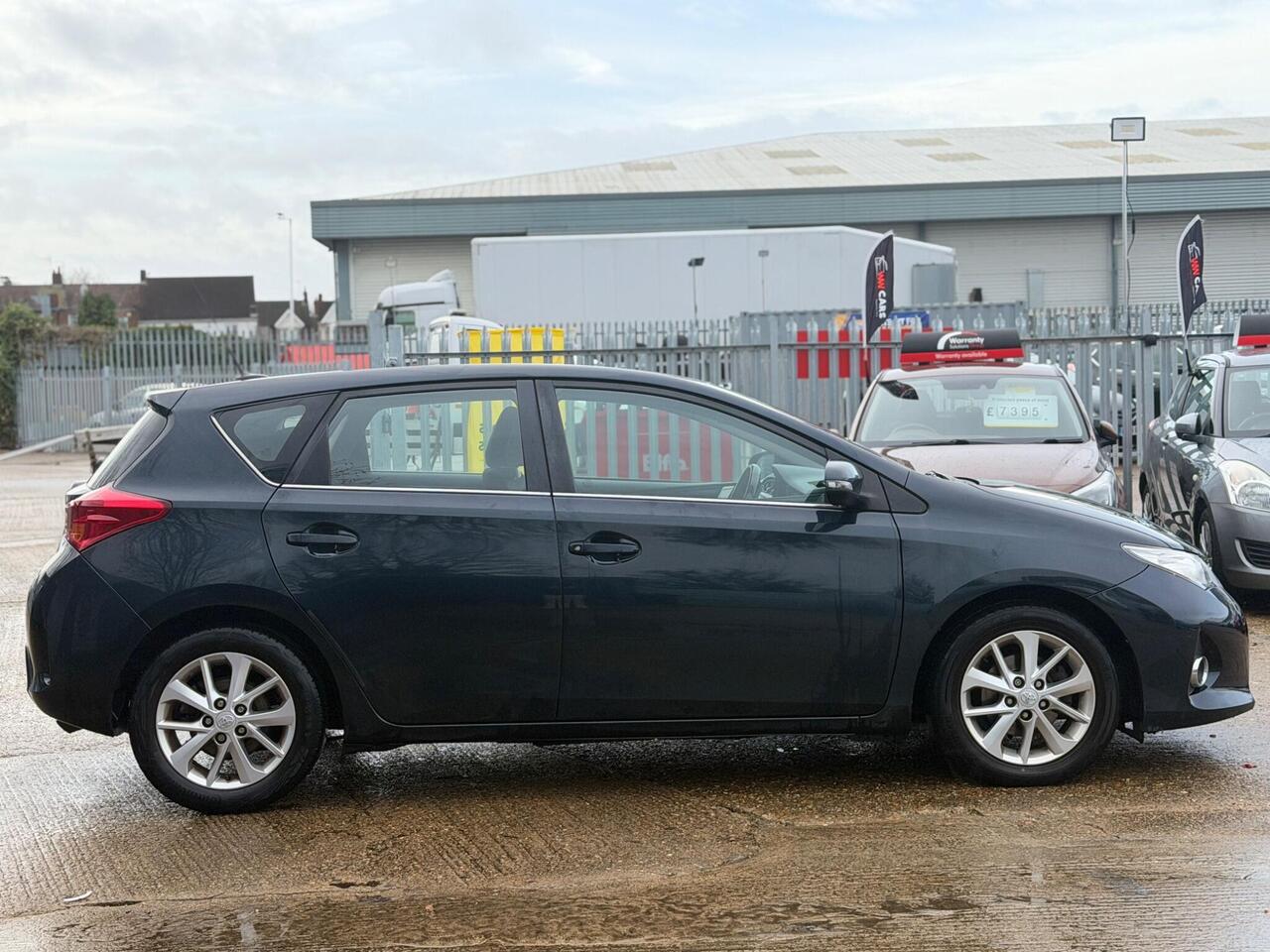 Used Toyota Auris 2013 for sale - 77298412: Photo 11