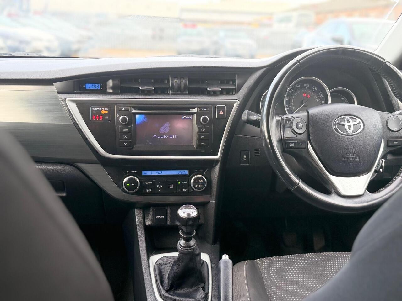 Used Toyota Auris 2013 for sale - 77298412: Photo 16