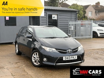 Used Toyota Auris 2013 for sale - 77298412: Photo