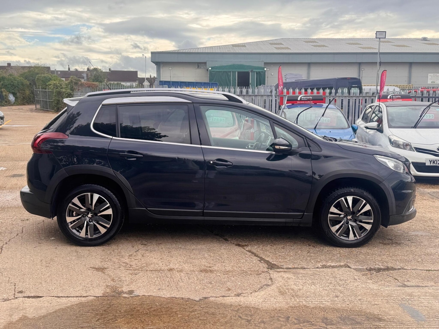 Used Peugeot 2008 2016 for sale - 76666735: Photo 20