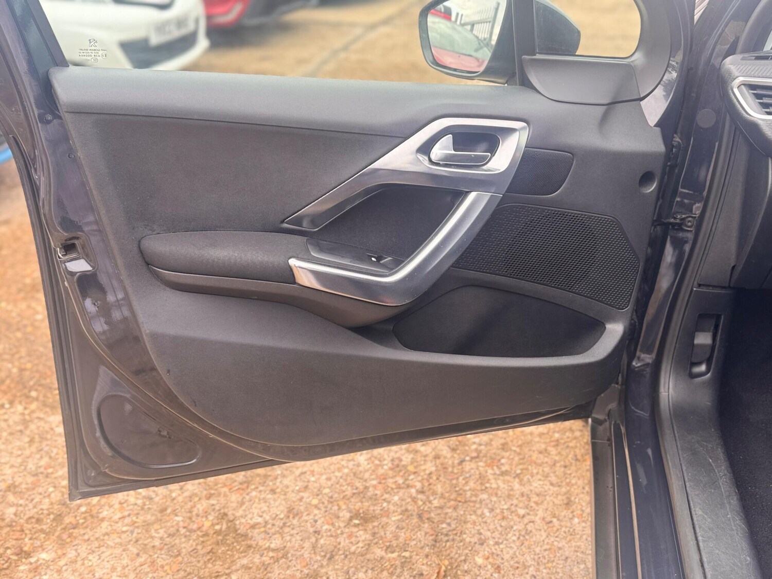 Used Peugeot 2008 2016 for sale - 76666735: Photo 48