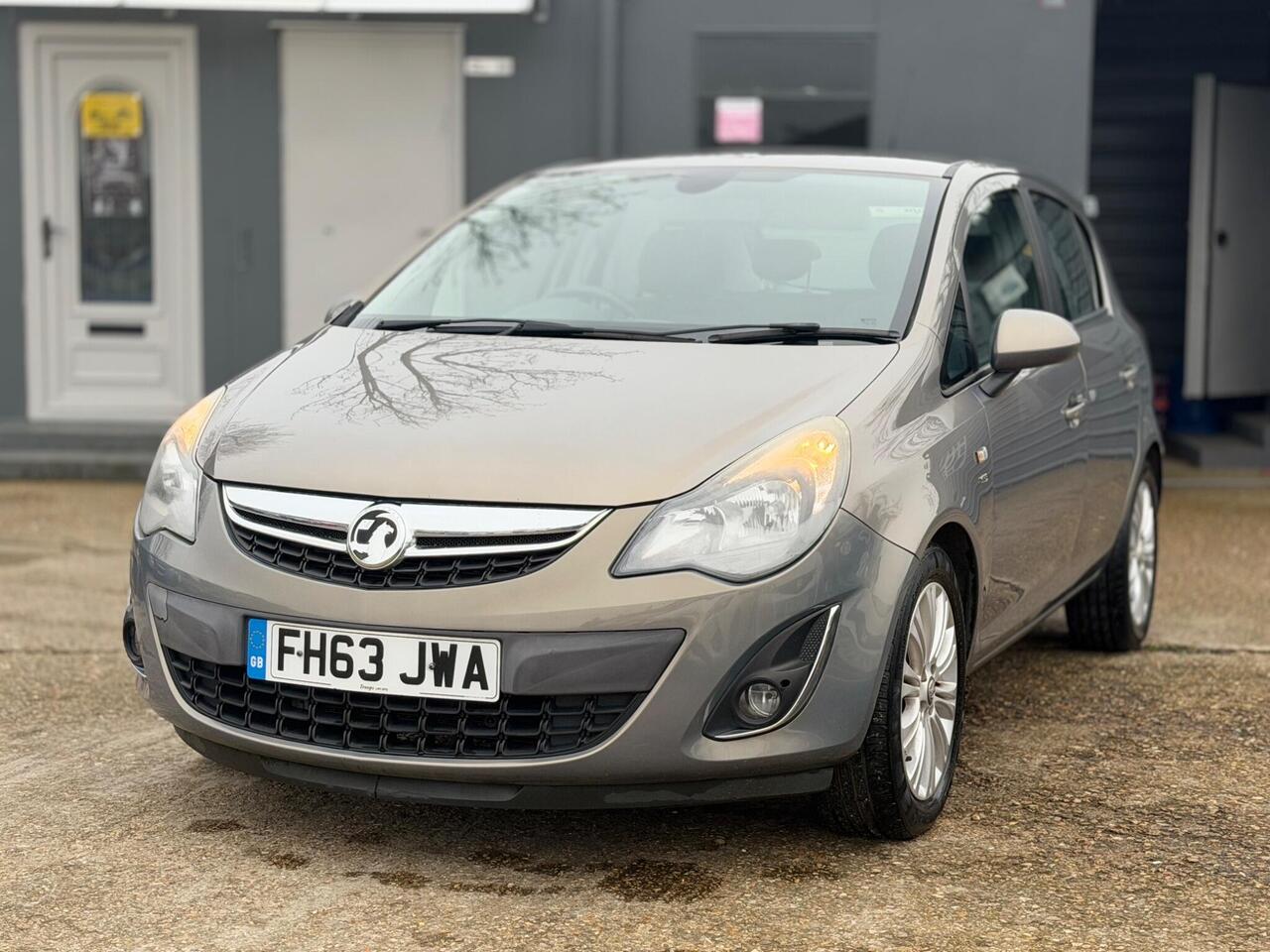 Used Vauxhall Corsa 2014 for sale - 77884272: Photo 4