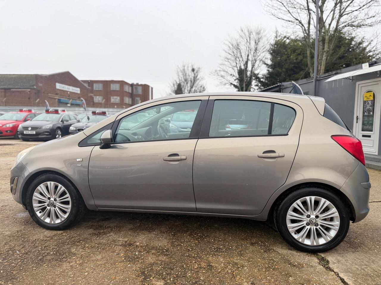 Used Vauxhall Corsa 2014 for sale - 77884272: Photo 9