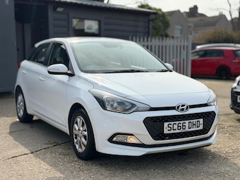 Used Hyundai i20 2016 for sale - 78246524: Photo