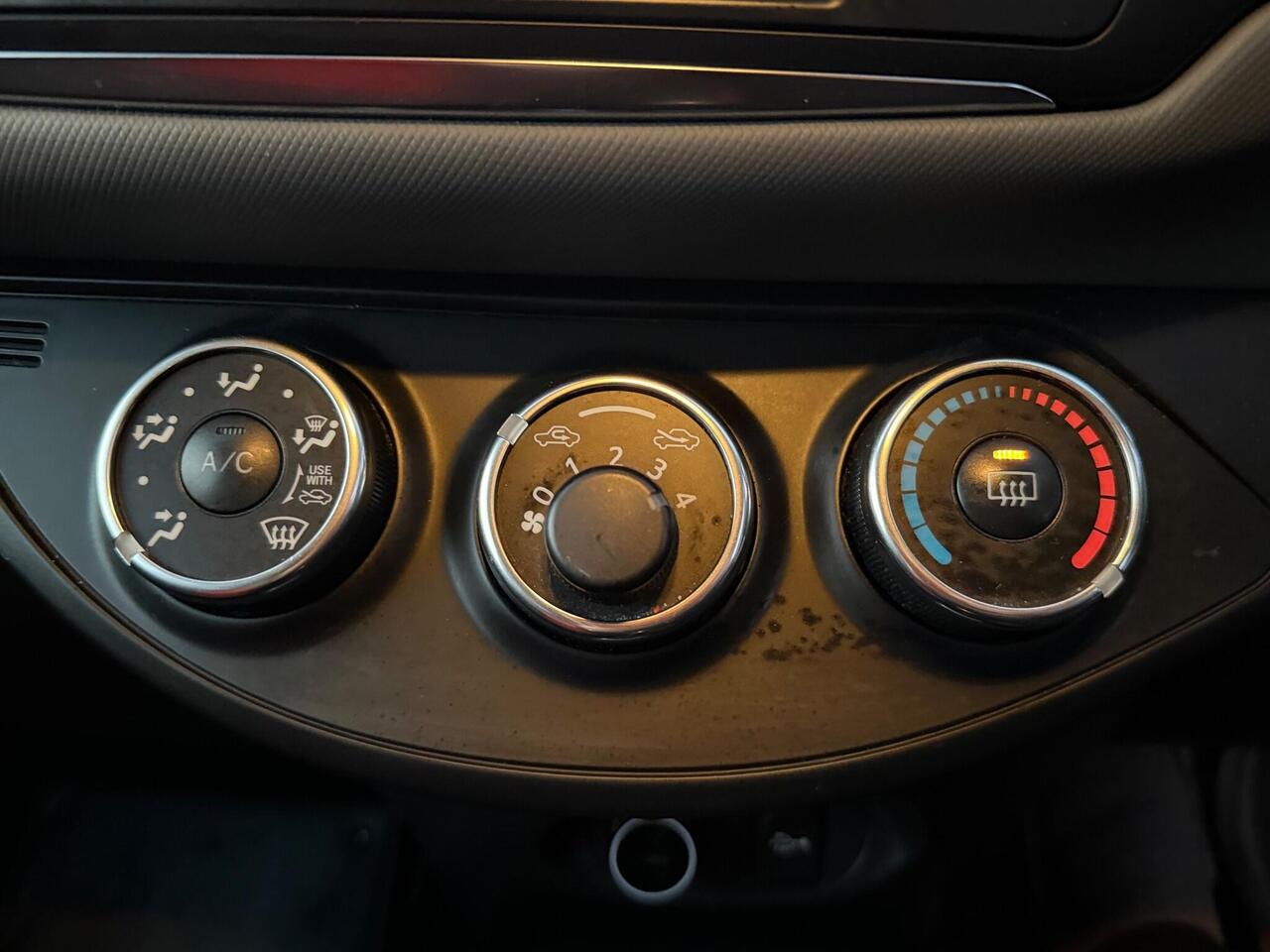 Used Toyota Yaris 2014 for sale - 76900094: Photo 21