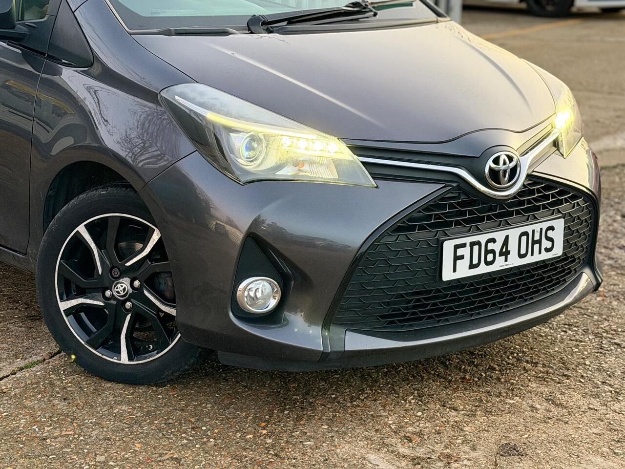 Used Toyota Yaris 2014 for sale - 76900094: Photo 47