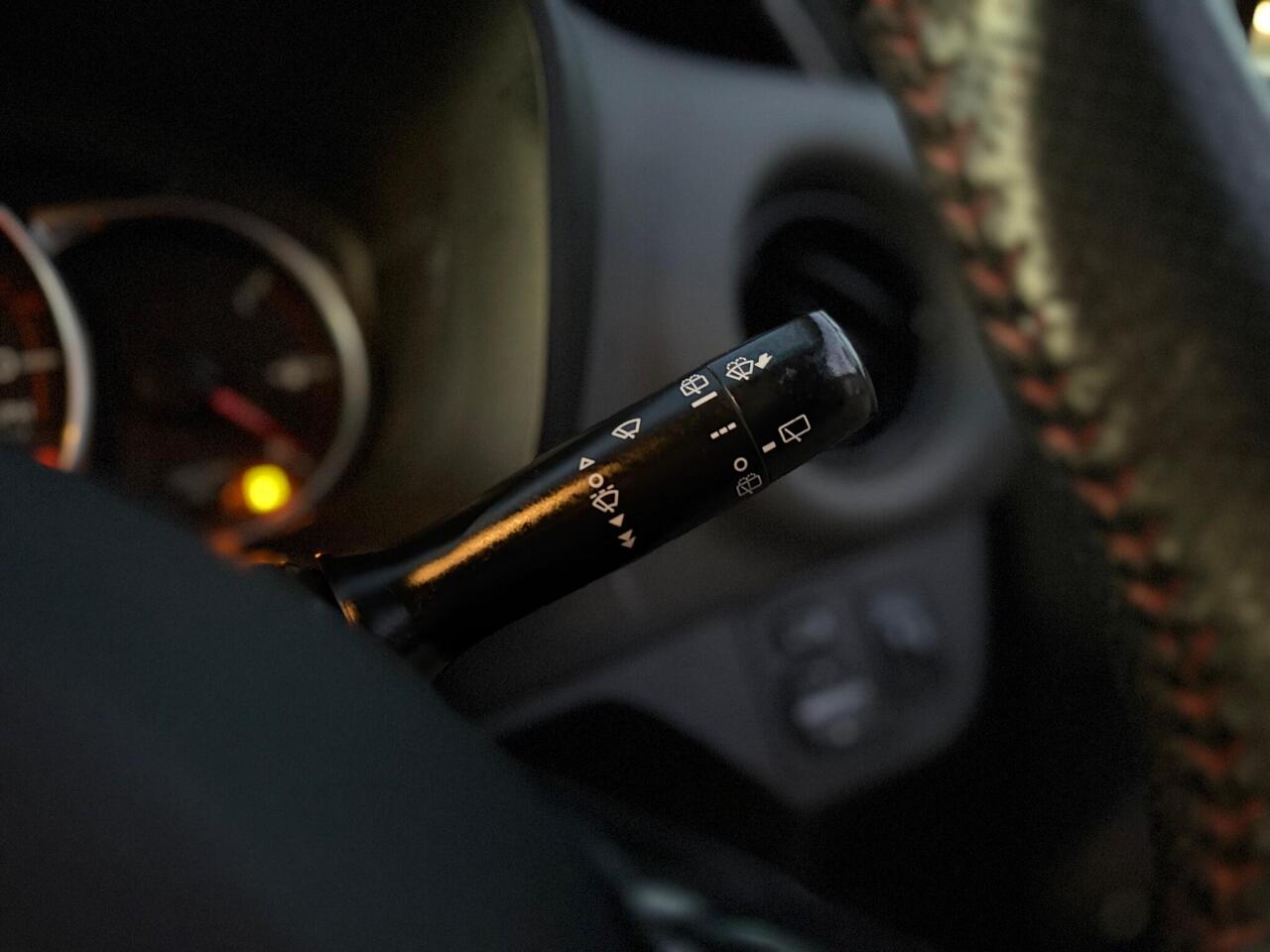 Used Toyota Yaris 2014 for sale - 76900094: Photo 49