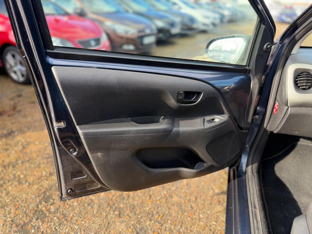 Used Citroen C1 2014 for sale - 77648019: Photo 29