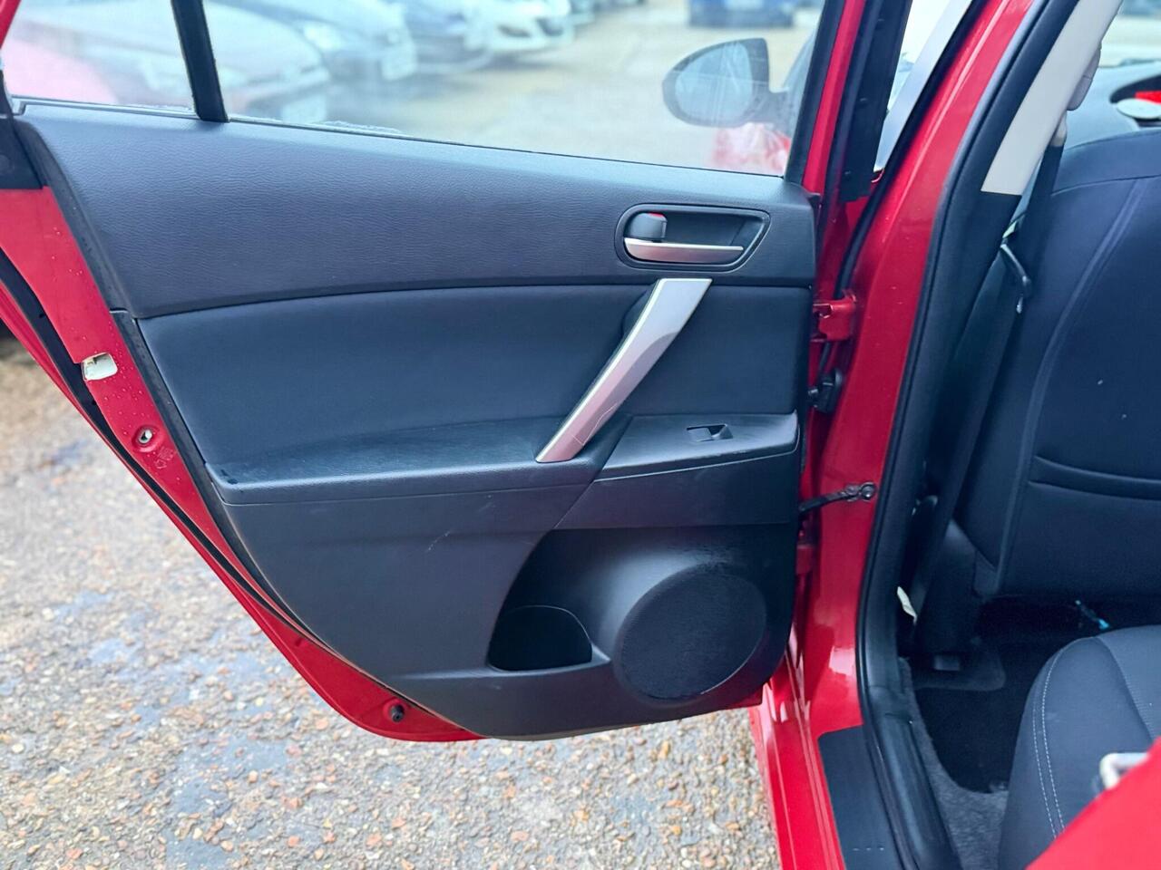 Used Mazda Mazda3 2011 for sale - 77648020: Photo 30