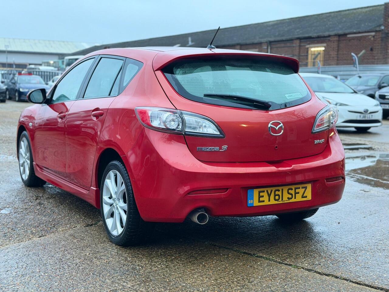 Used Mazda Mazda3 2011 for sale - 77648020: Photo 5