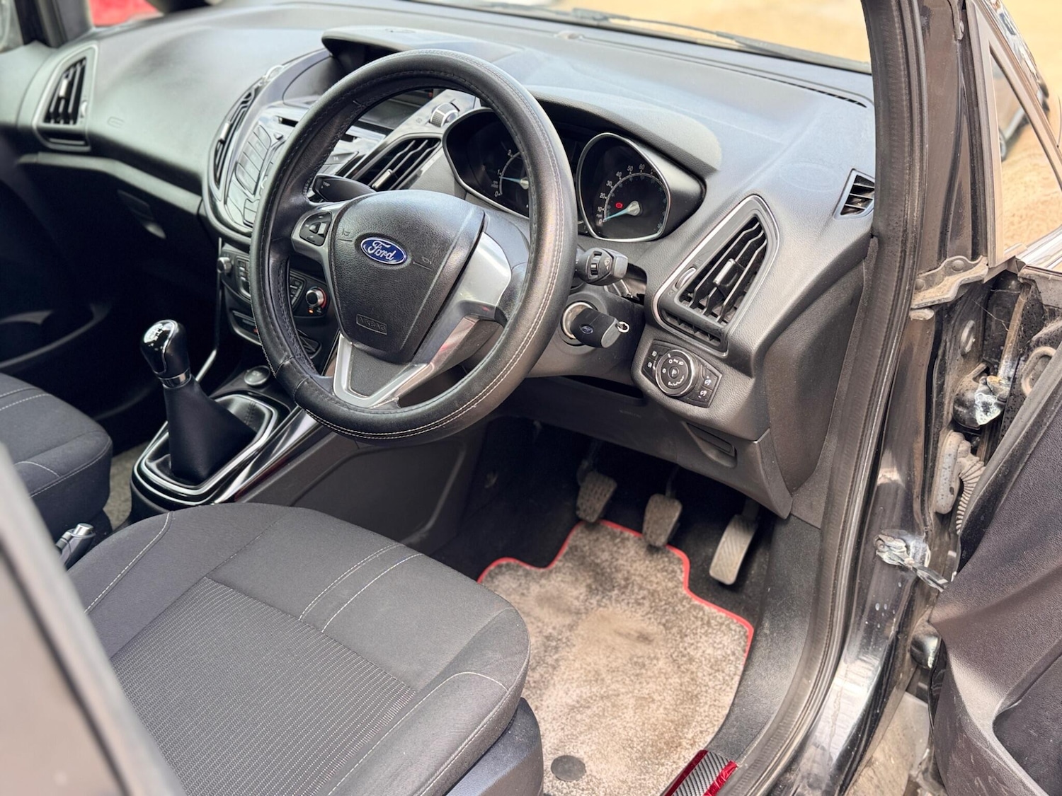 Used Ford B-MAX 2013 for sale - 76666749: Photo 24