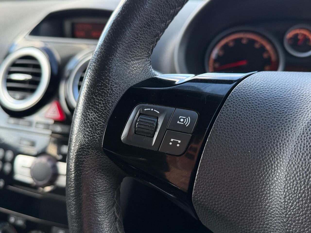 Used Vauxhall Corsa 2013 for sale - 77910142: Photo 23