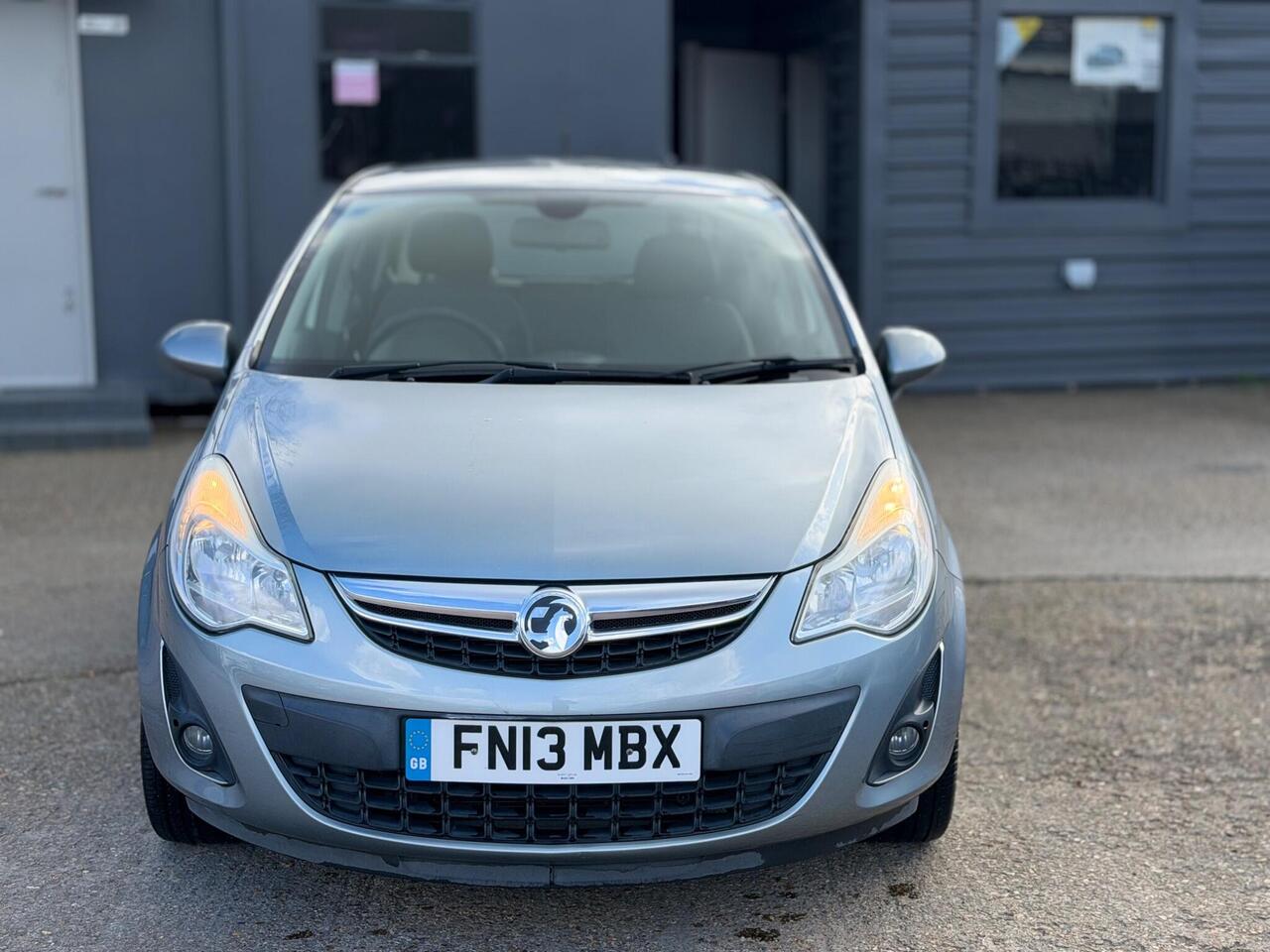 Used Vauxhall Corsa 2013 for sale - 77910142: Photo 3