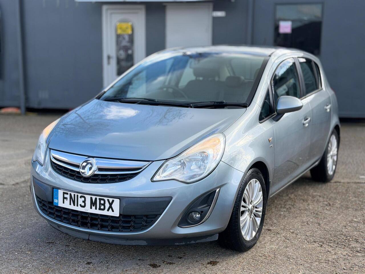 Used Vauxhall Corsa 2013 for sale - 77910142: Photo 4