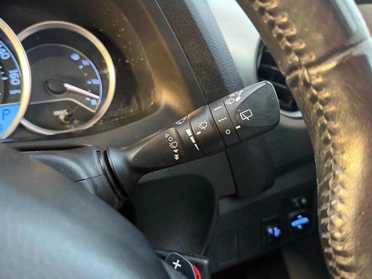 Used Toyota Auris 2013 for sale - 76734425: Photo 21