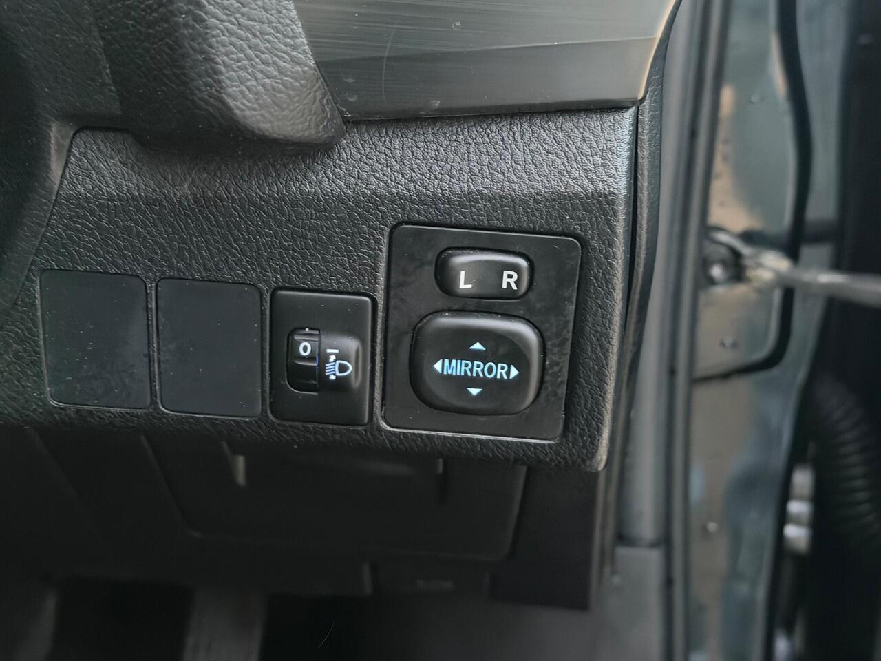 Used Toyota Auris 2013 for sale - 76734425: Photo 25