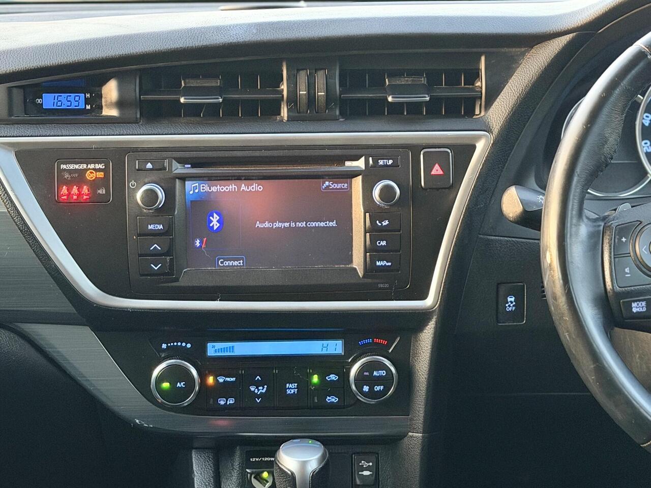 Used Toyota Auris 2013 for sale - 76734425: Photo 32