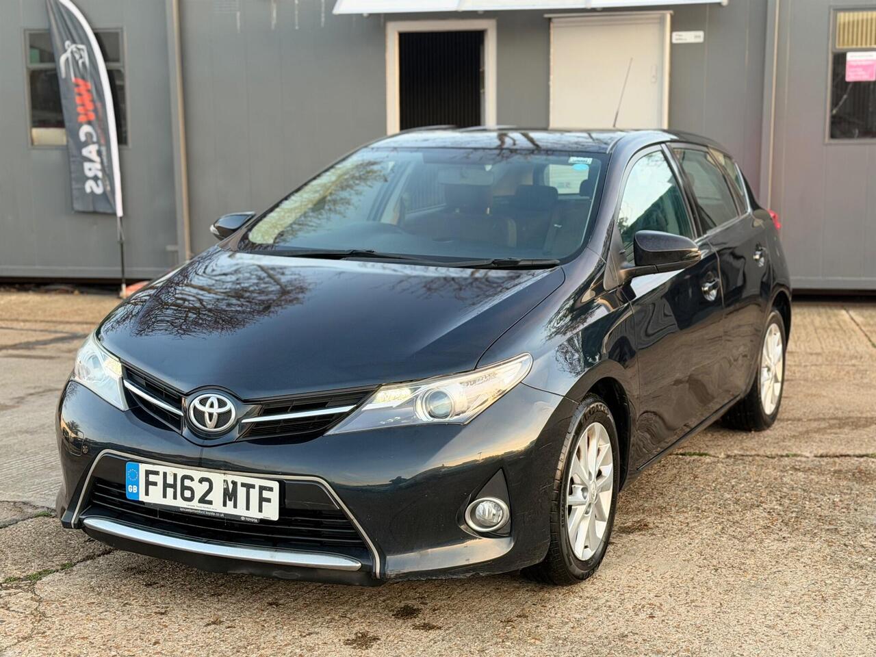 Used Toyota Auris 2013 for sale - 76734425: Photo 4
