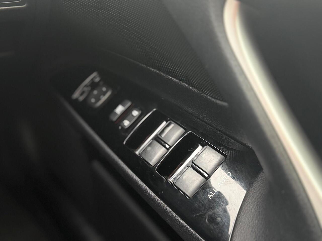 Used Lexus IS 2012 for sale - 77298410: Photo 35